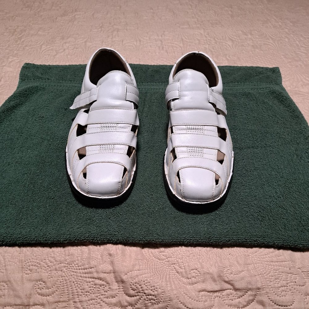 Stacy Adams White Leather Adjustable Dress Sandals